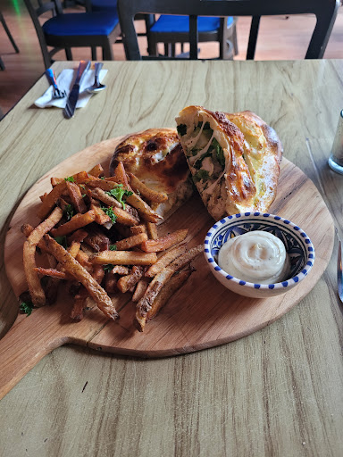 Photo of MoMo Café Resto - 119 Rue Notre Dame O, Thetford Mines, QC G6G 1J4